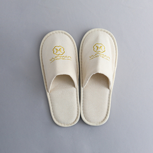 Zapatillas ecológicas del hotel